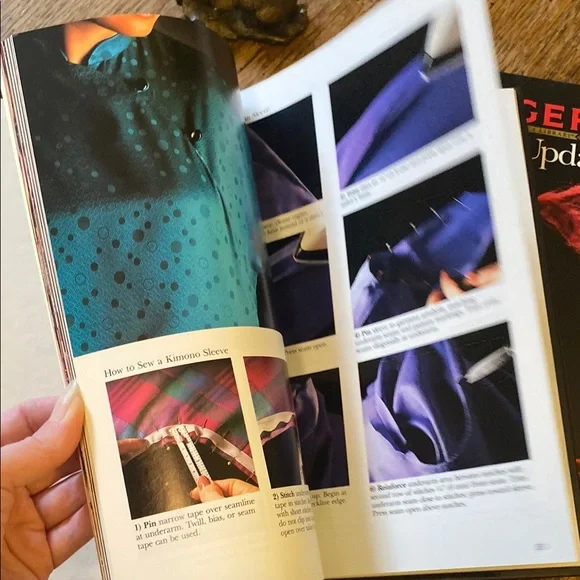 Singer Sewing Book Set - Picture 6 of 6